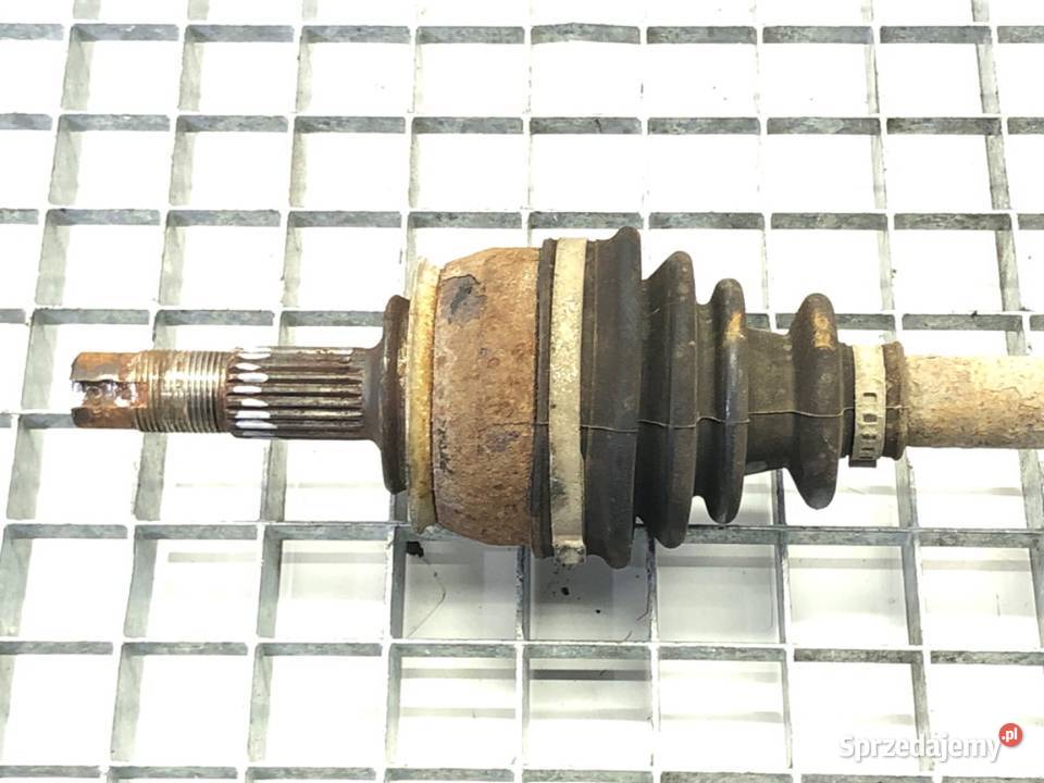 PÓŁOŚ PRAWY PRZÓD OPEL CORSA D 12 80 0614