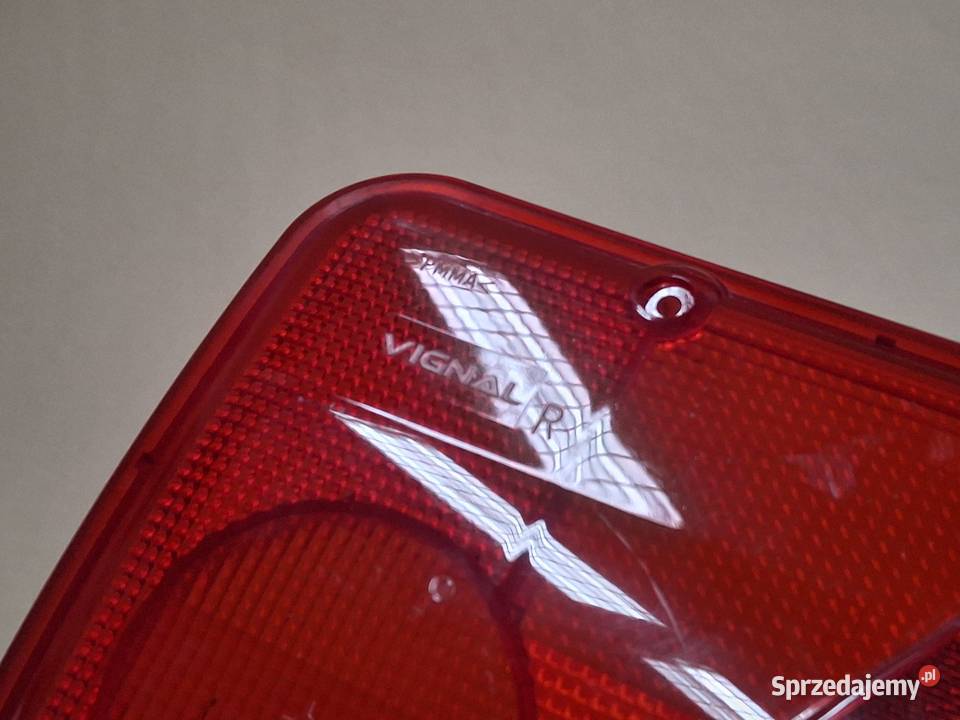 VIGNAL KLOSZ LAMPY TYŁ PRAWY SCANIA MAN Bieleń