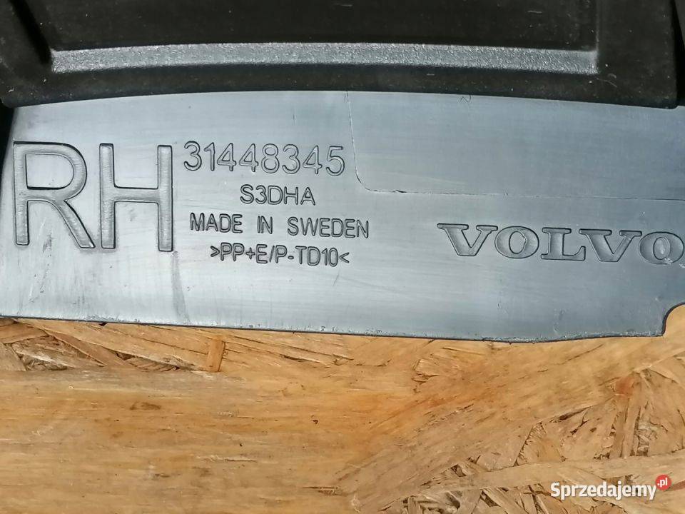 VOLVO XC40 II LISTWA BŁOTNIK PRAWY PRZÓD Pleszew