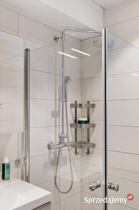 Naprawa wycieku z kabiny prysznicowej hydraulik Wrocław