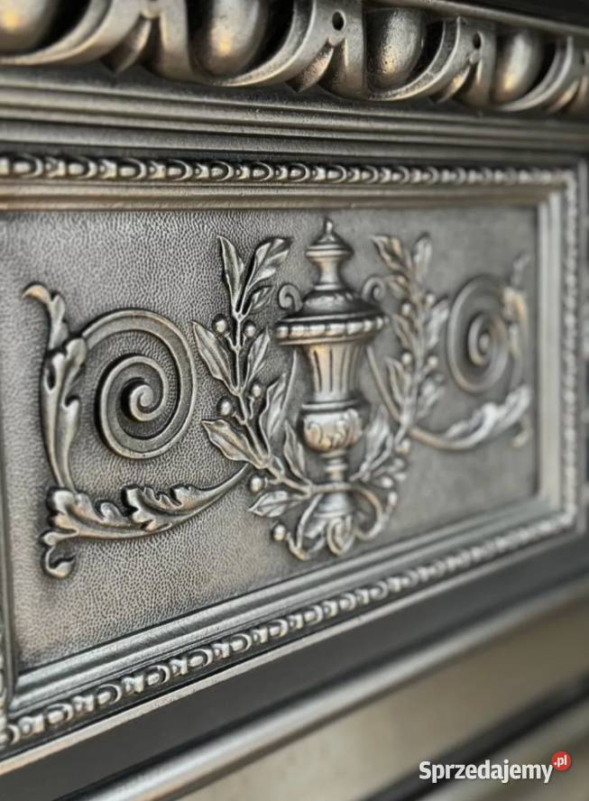 Kominek wiktoriański z I poł XIX w Konopiska