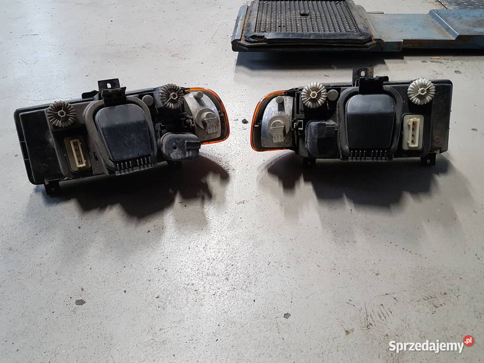 VW CADDY 1998 2000 REFLEKTOR LAMPA PRZEDNIA LEWA Turek