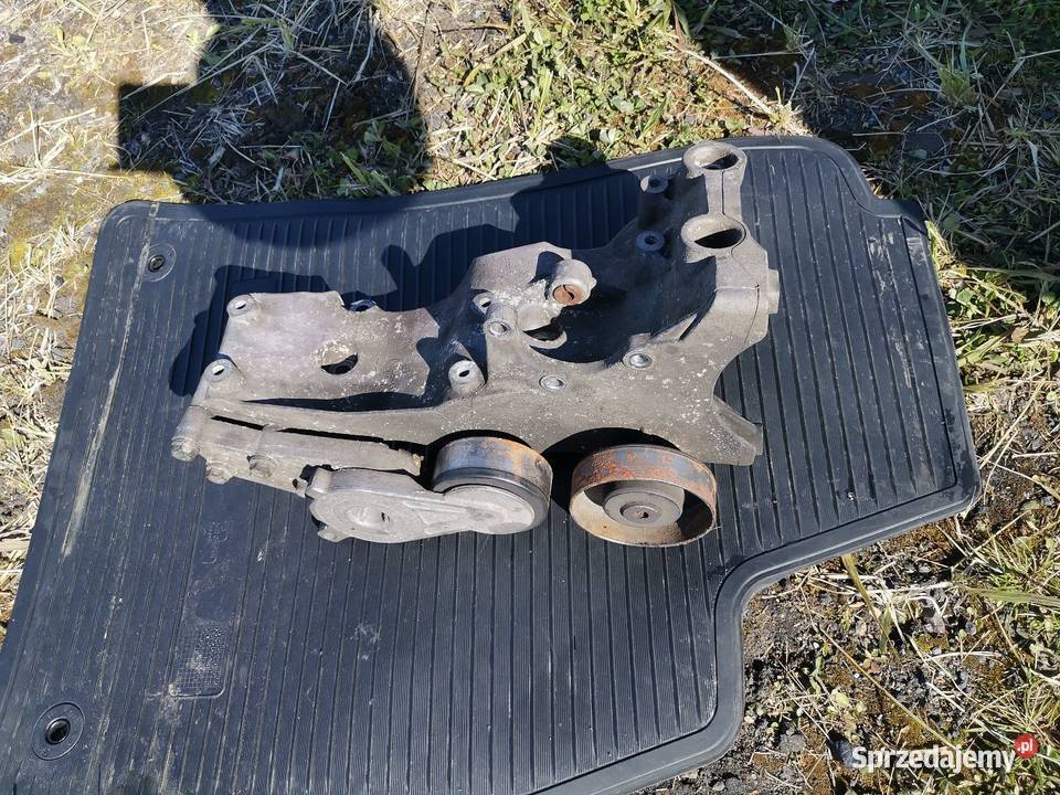 Łapa wspornik mocowanie alternatora audi benzyna sprzedam