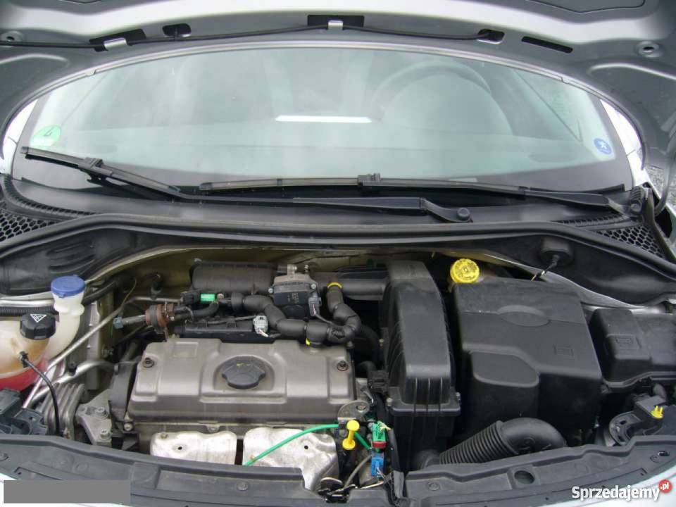 Nieuszkodzony Peugeot srebrny 2/3 Wolica Pusta