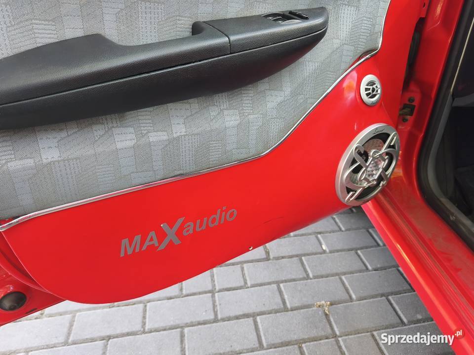 Skoda Fabia 14 benzyna 137 przebiegu czerwony Łuków