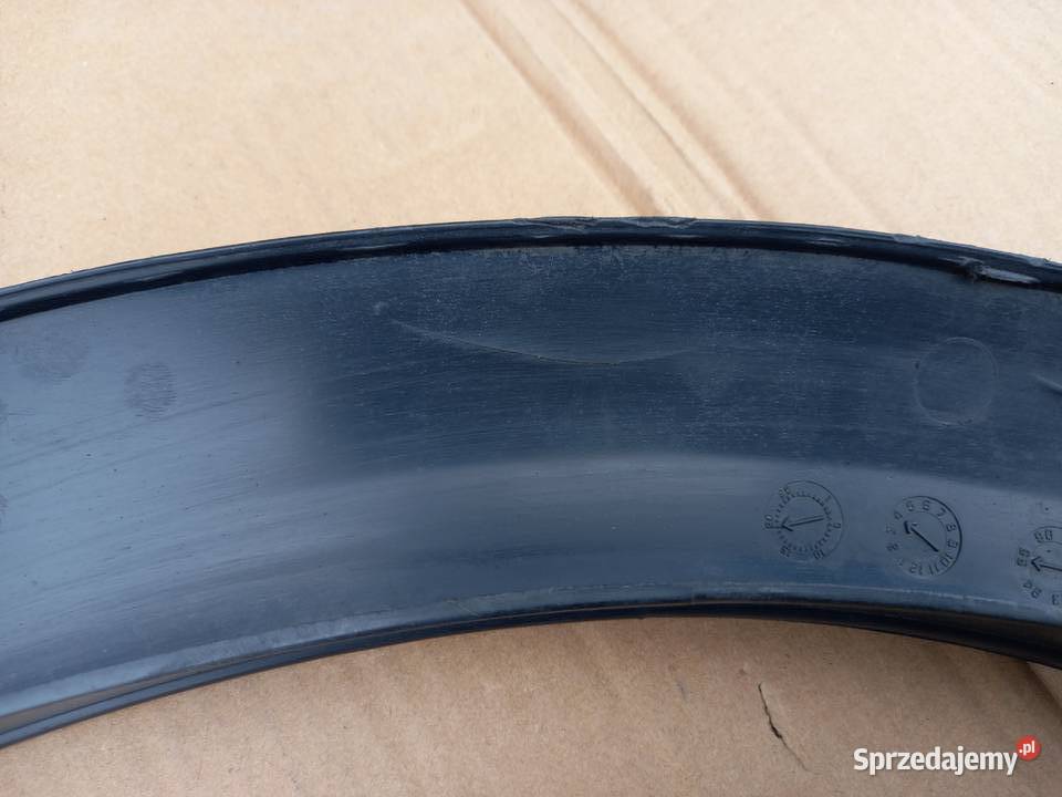 Opel Frontera A listwa tylnego nadkola prawa Bukownica