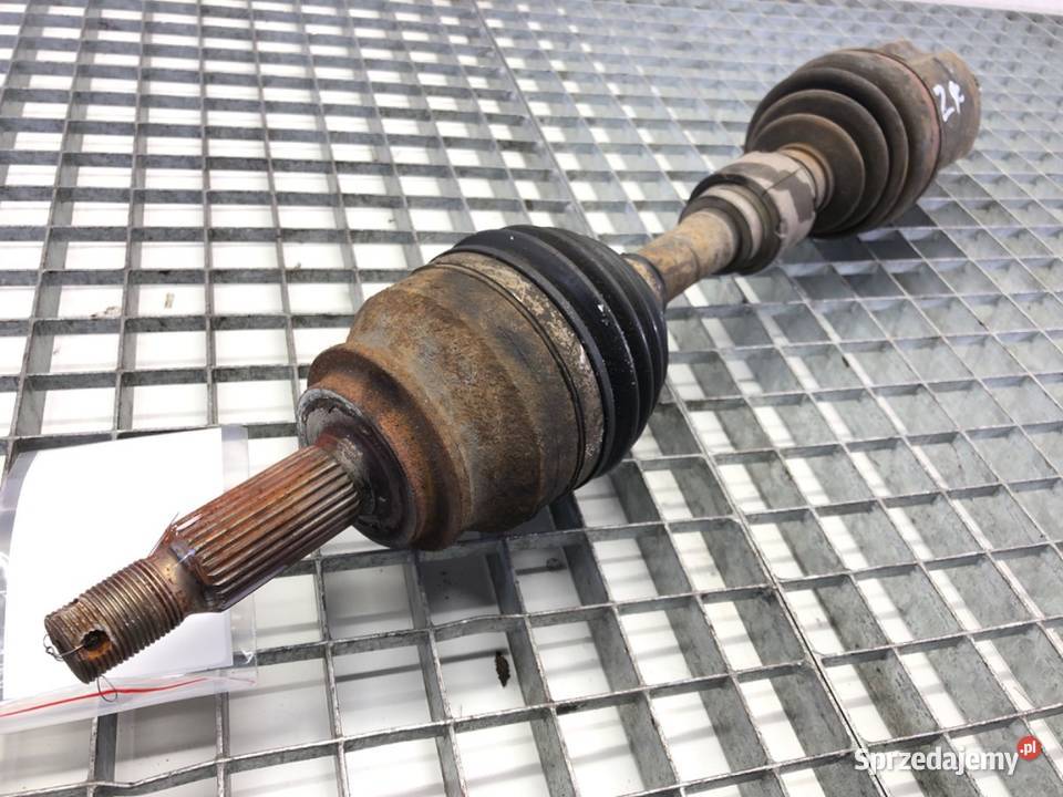 PÓŁOŚ LEWY PRZÓD MITSUBISHI OUTLANDER II 22 177 osobowe