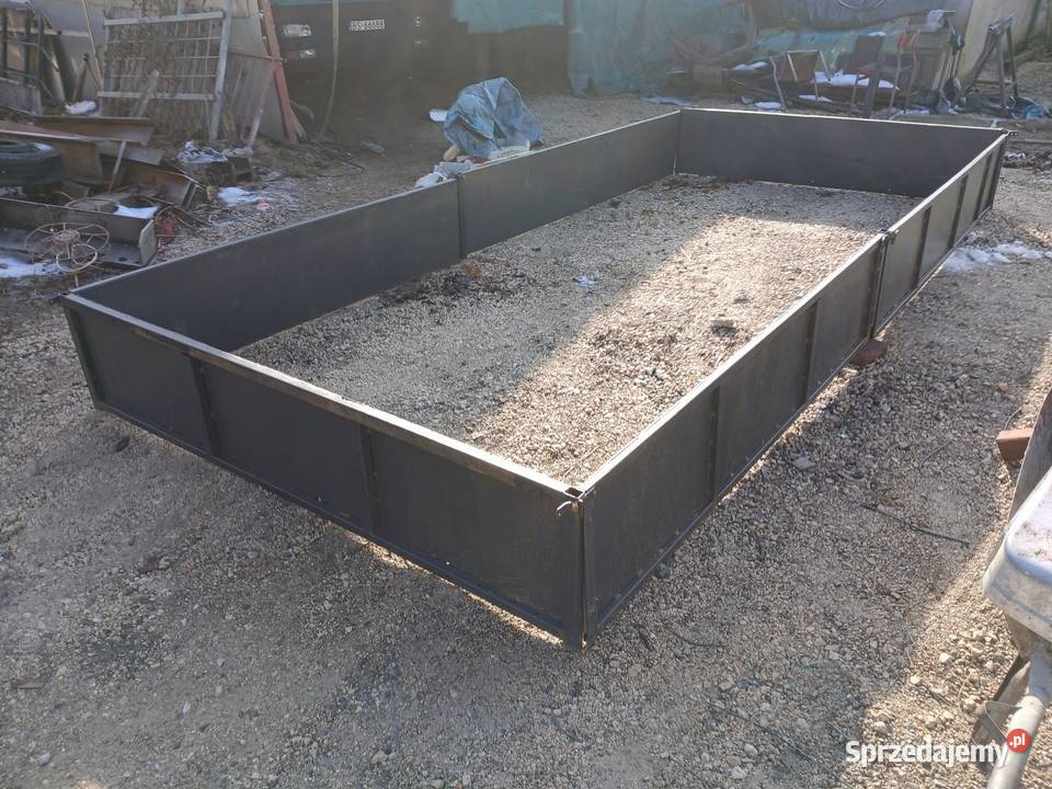 Komplet burt stalowych do przyczepy rozrzutnika