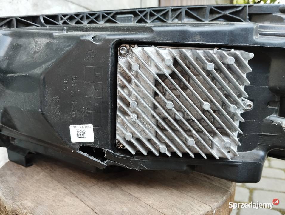 Uszkodzony Reflektor Lampa Prawa Audi Q5 SQ5 80A Zelów