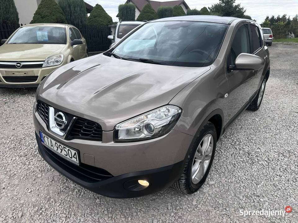 Nissan Qashqai 2011 16 Benzyna Zadbany nieuszkodzony Ładna