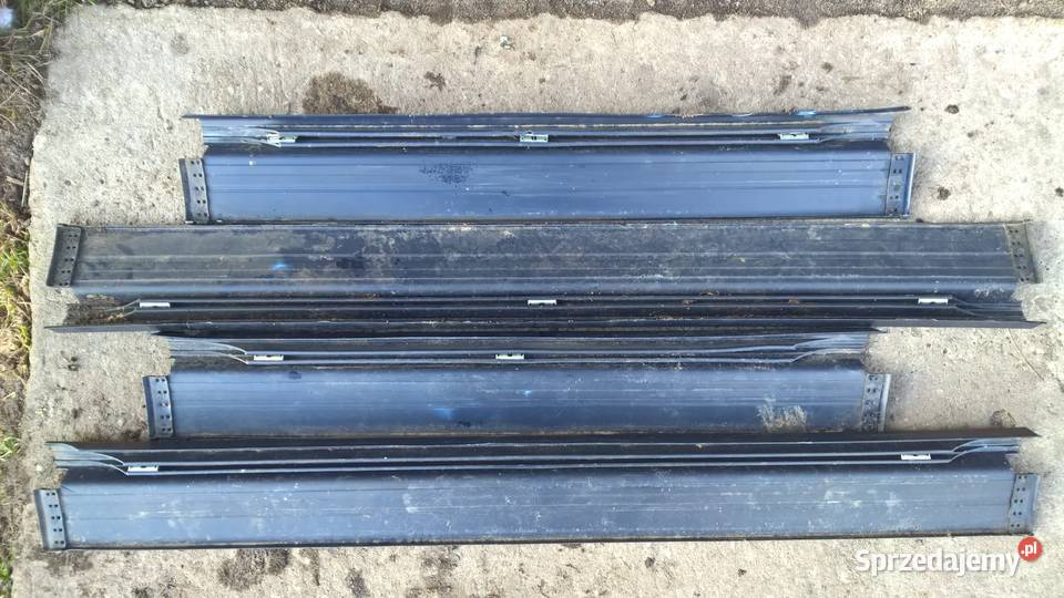 Listwy nakładki progowe niebieskie Mercedes w124 Części samochodowe Chełm sprzedam