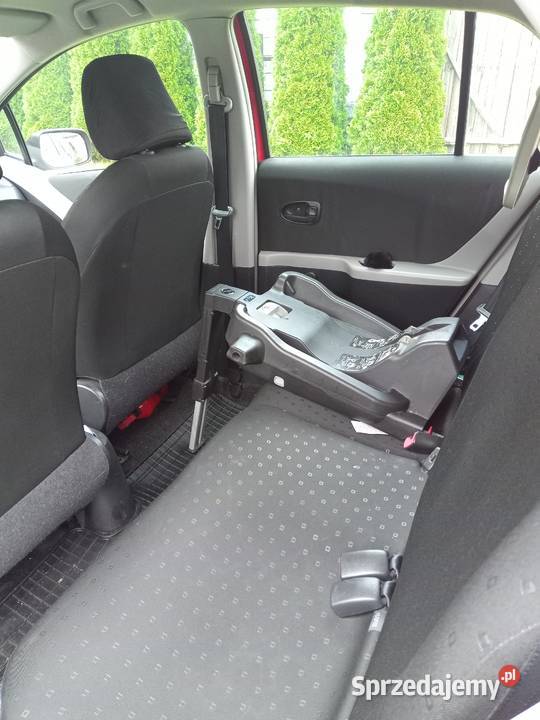Toyota Yaris II 13 VVTi benzyna 87 2007r Zarejestrowany w Polsce Sosnowiec