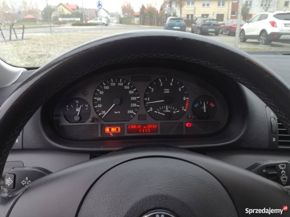 BMW E46 compact 2002 sprowadzony bezwypadkowy nieuszkodzony BMW Gdynia