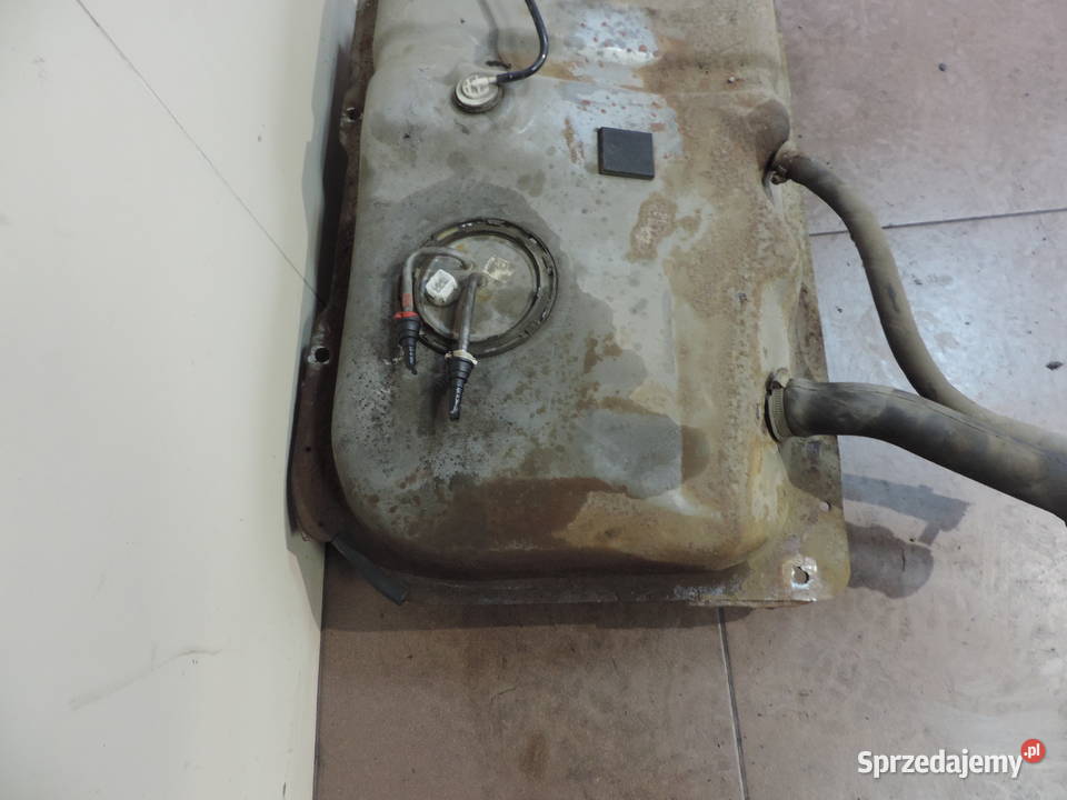 BAK ZBIORNIK PALIWA FORD FIESTA MK4 BENZY