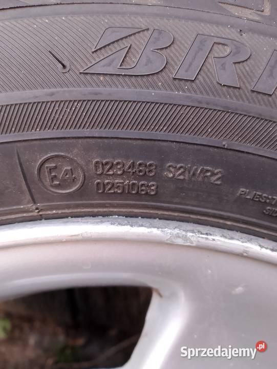 Oryginalne alufelgi Ford z oponami R14 Średnica 14" Jędrzejów