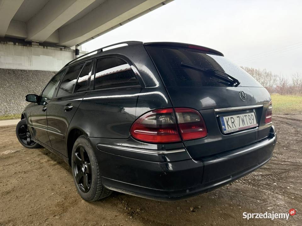Mercedes W211 E klasa Kombi 22 CDI Ładnny Motoryzacja Dębica