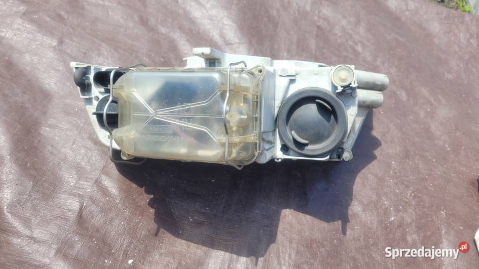 SKODA OCTAVIA II LAMPA PRAWA PRZOD REFLEKTOR osobowe Ruda Śląska