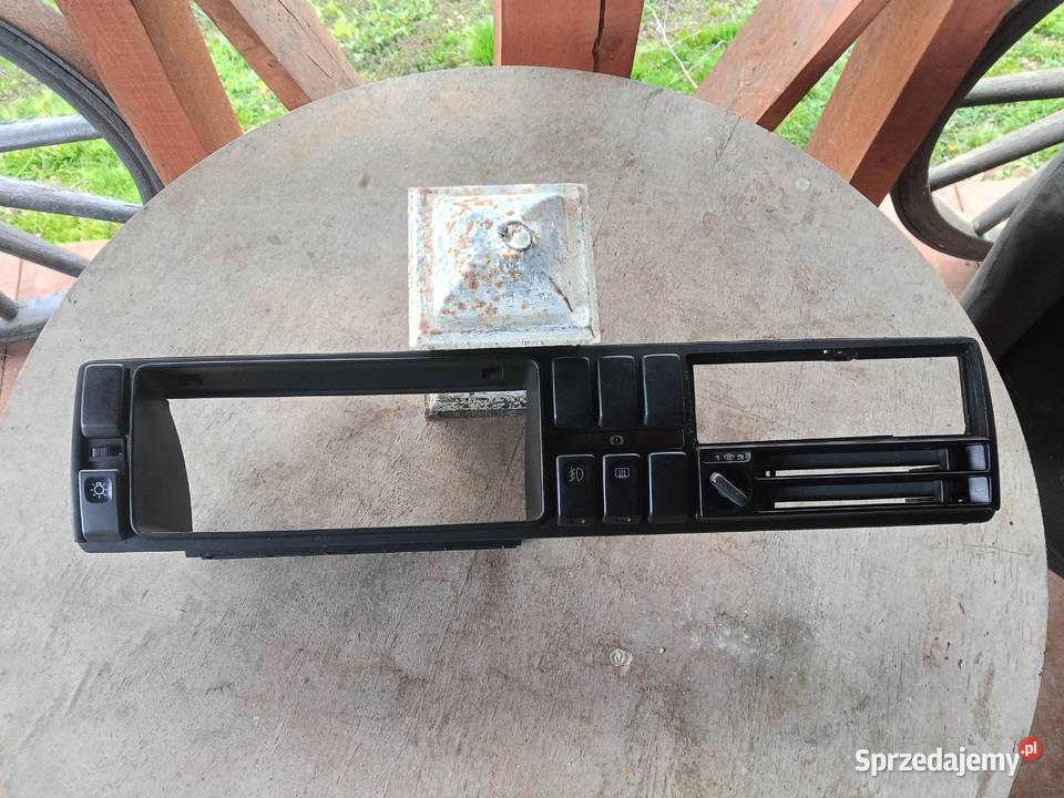 Ramka zegarów obudowa Golf II Jetta MK2 osobowe Frysztak