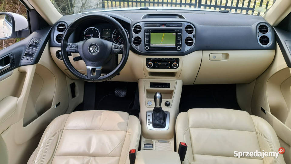 Volkswagen Tiguan 20 TDI Highline DSG 4Motion biały Chmielnik