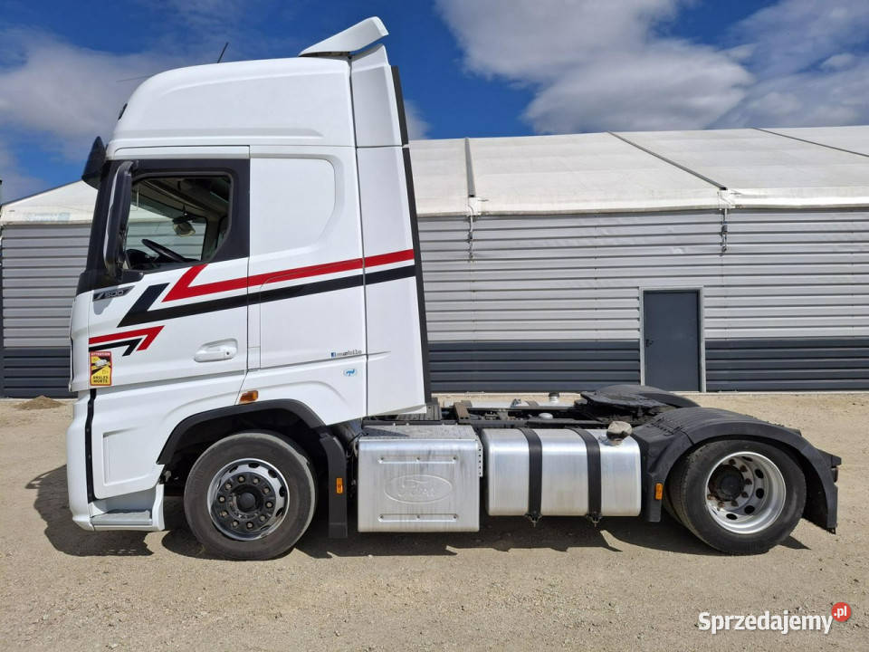 Ford f Komorniki