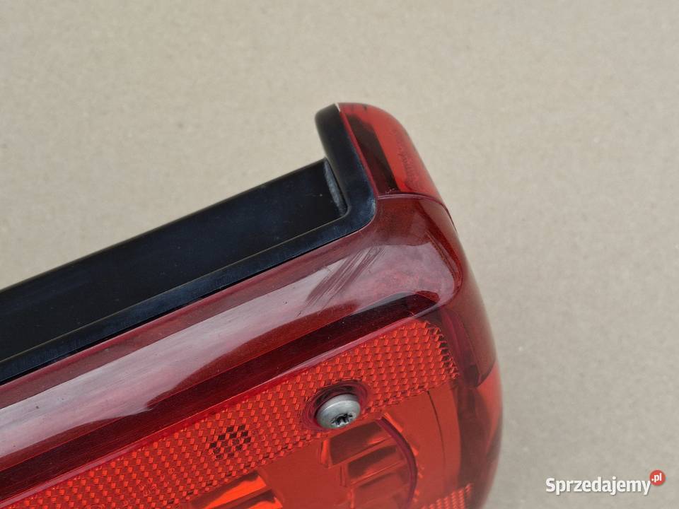 VOLVO FH4 LAMPA PRAWY TYŁ LED PRAWA TYLNA Lampy tylne Bieleń