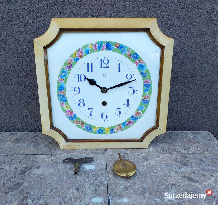 133 Przedwojenny zegar kuchenny ceramiczny Tczew