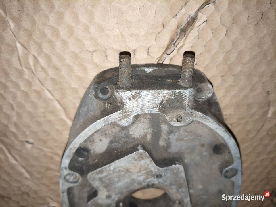 Plaster pokrywa rozrządu silnika KMZ M72 Leszno sprzedam