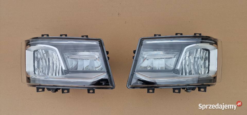 SCANIA R S LAMPA REFLEKTOR FULL LED PRAWY ciężarowe Bieleń