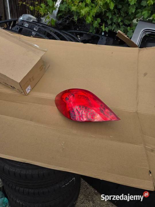 Lampa lewa lewy tył tylna Peugeot 207 CC 6350CE Oświetlenie