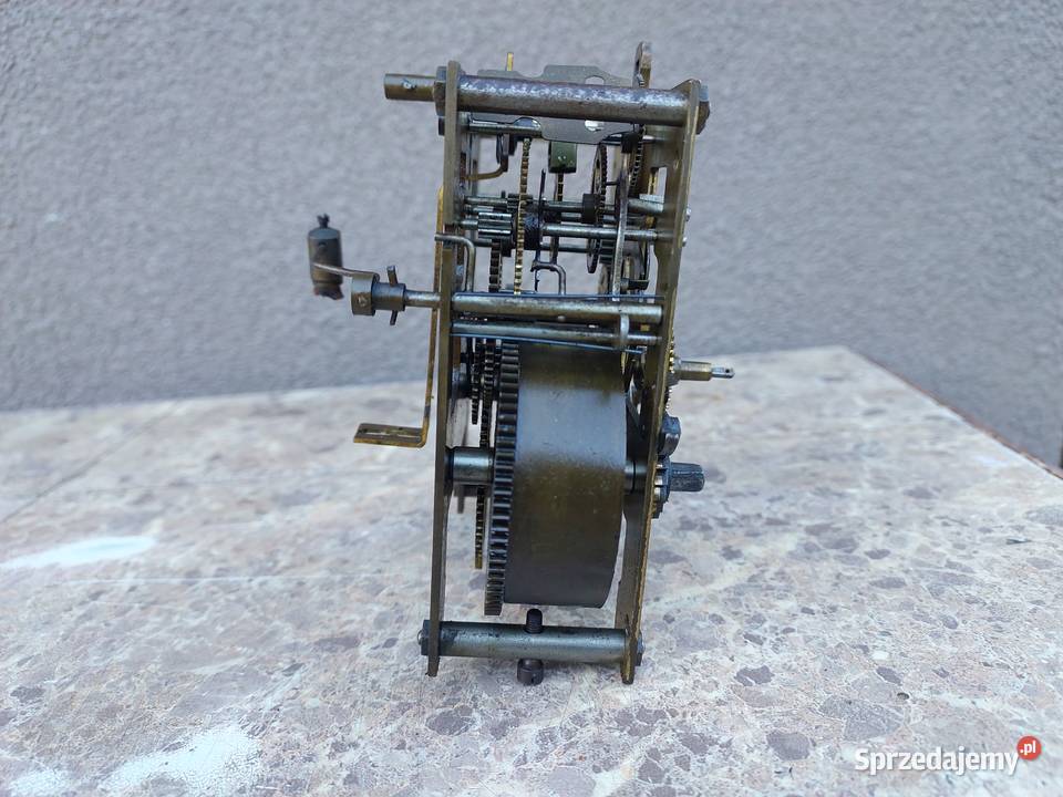 715 Mechanizm starego zegara ściennego Gustav pomorskie