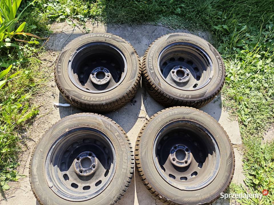 Opony zimowe Laufenn I Fit 17565 R14 2025r Kunów sprzedam