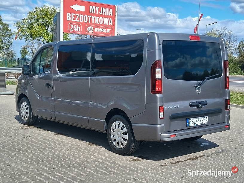 Opel Vivaro Long Długi 9 osób 2 x Klima i