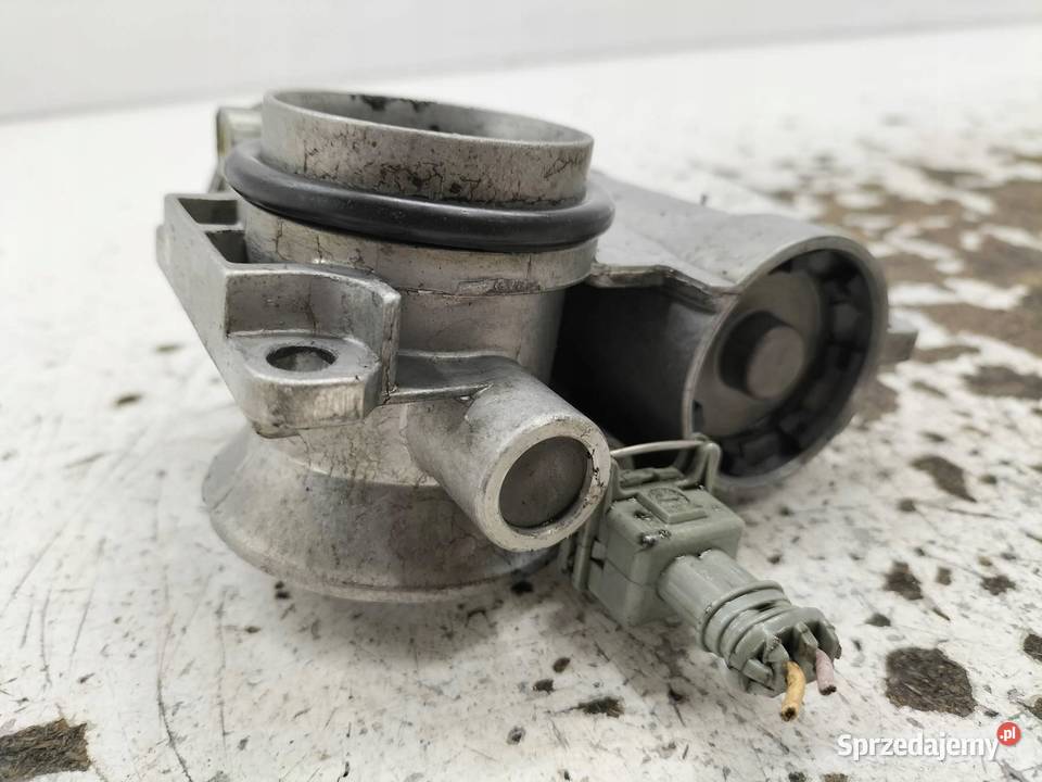 PRZEPUSTNICA 8200166870 16 16V VW Volkswagen Rok produkcji 2003 sprzedam