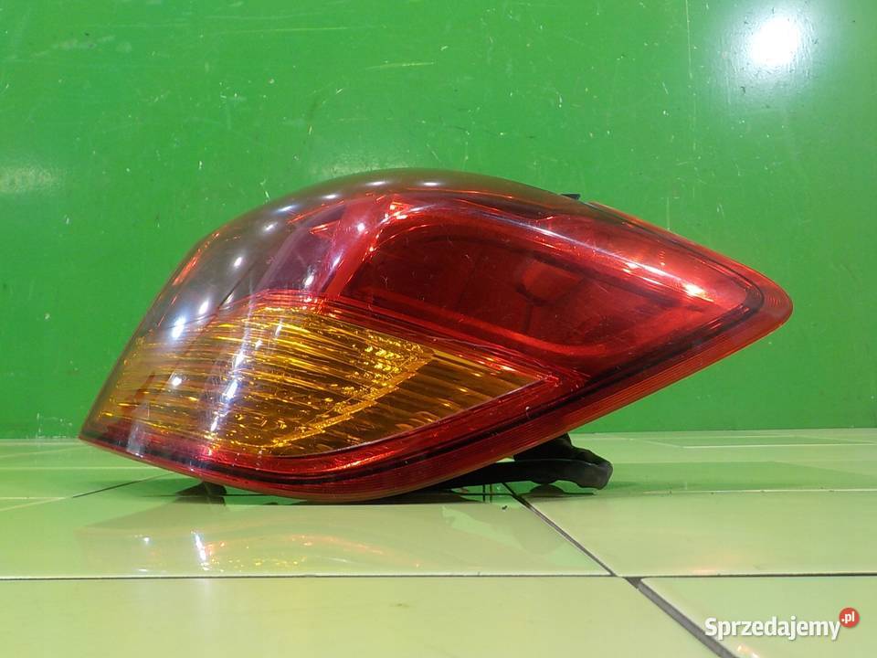 MITSUBISHI ASX I 18 B 12r 5D lampa prawa tyl Suków