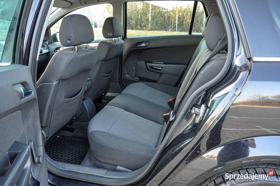 Opel Astra 18 140 LPG 2008 r Lift Wrocław