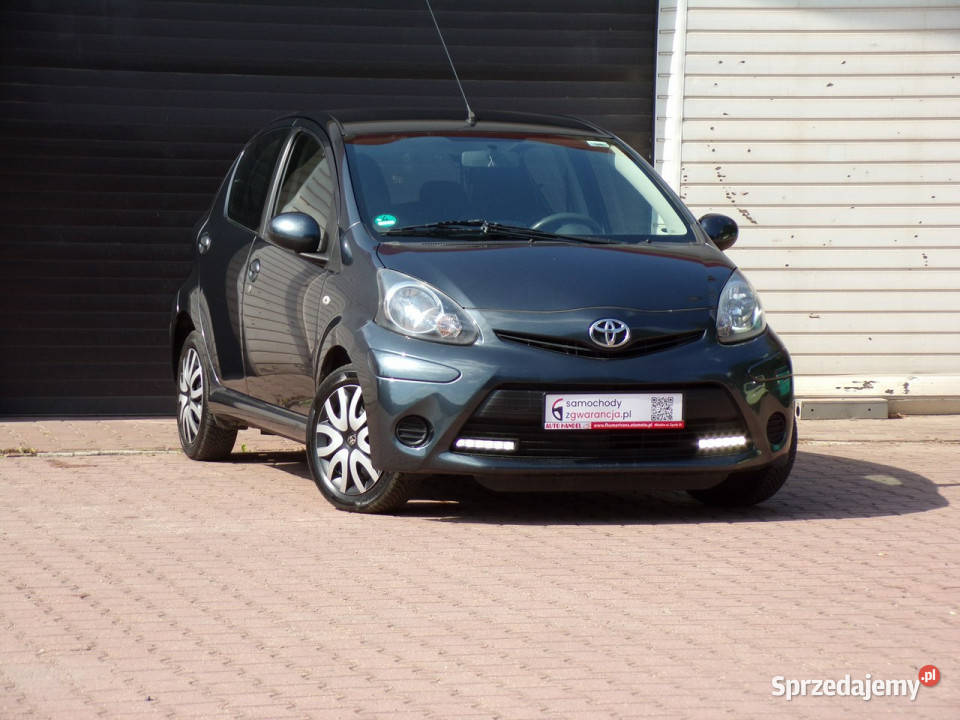 Toyota Aygo Navigacja LEDKlima 10 2014r I Właść Mikołów sprzedam