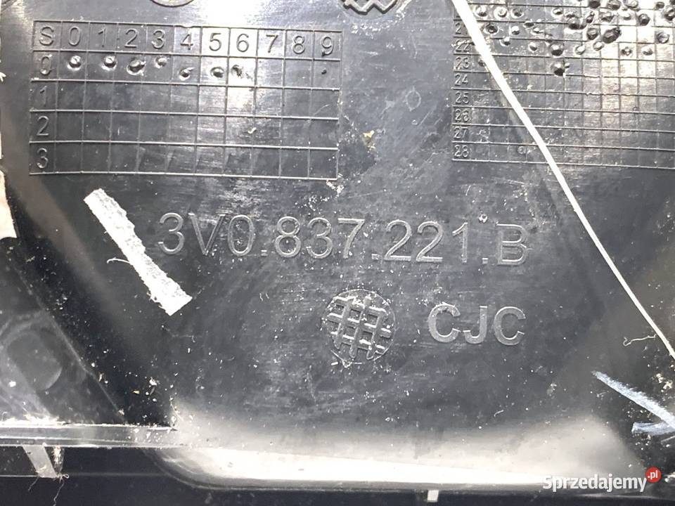 KLAMKA WEWNĘTRZNA LEWY PRZÓD SKODA SUPERB III