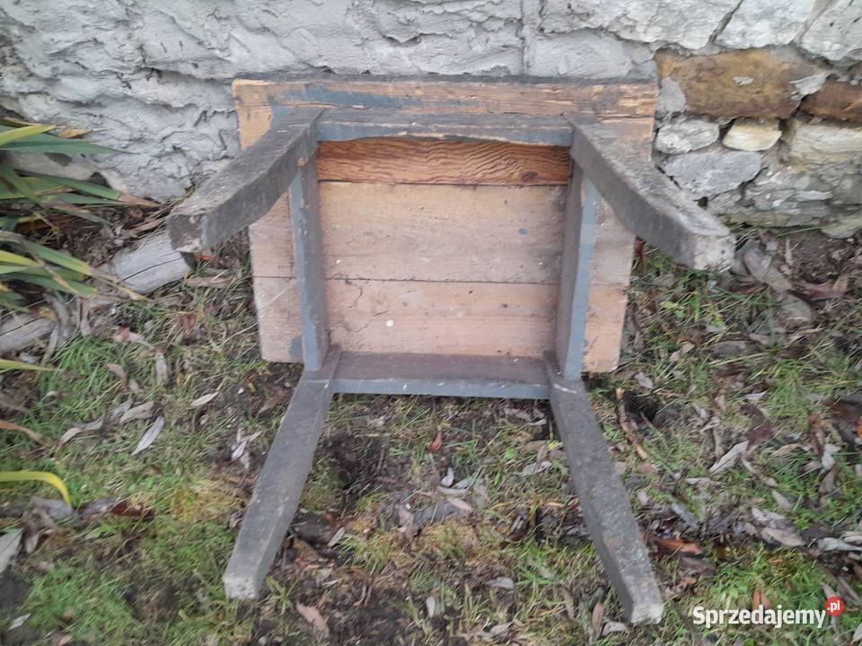 Stary drewniany stolik stoliczek zabytek antyk Dąbrowa Górnicza