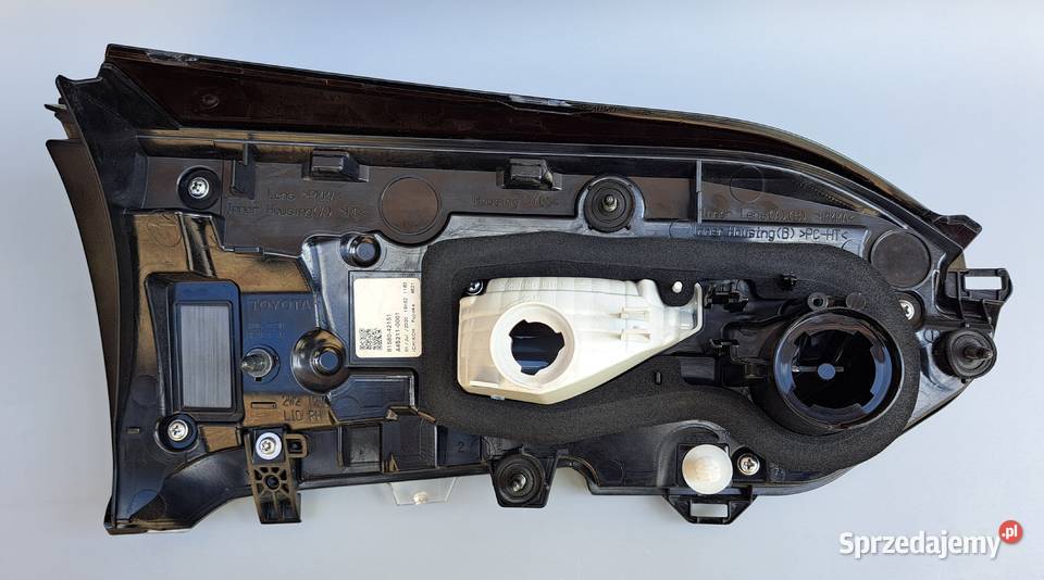 Lampa Tylna Prawa Toyota RAV4 V 5 LED Klapa Lampy tylne dolnośląskie Mielęcin