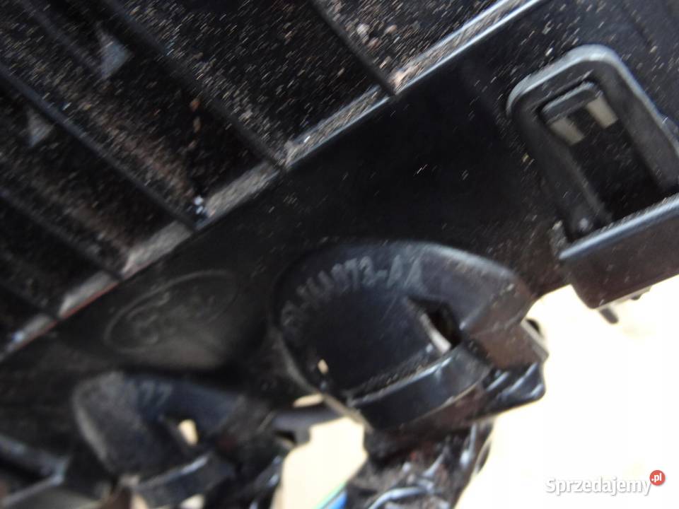 SKRZYNKA BEZPIECZNIKÓW FORD TOURNEO COURIER I 10 osobowe wielkopolskie sprzedam