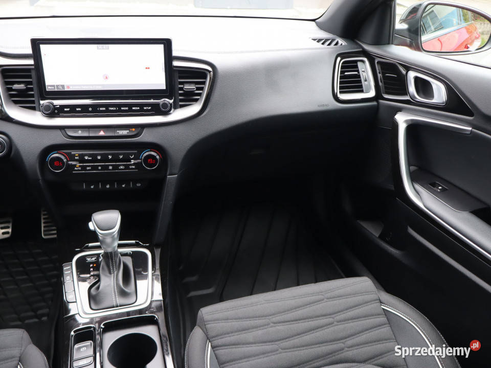 Kia ProCeed 15 TGDI komputer pokładowy