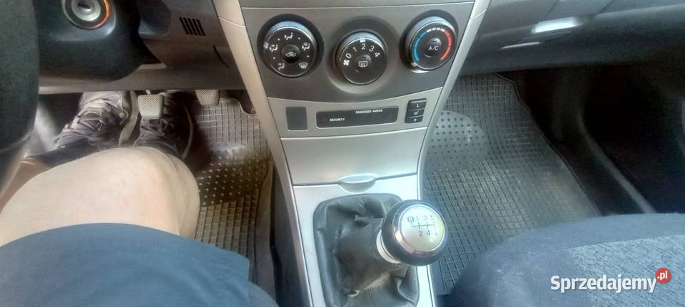 Śliczna toyota corolla zamiana Sedan / Limuzyna