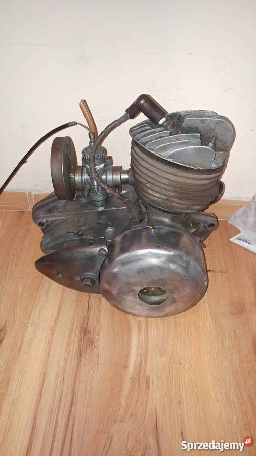 Silnik wfm 125 stary typ Silniki i osprzęt Brzeg
