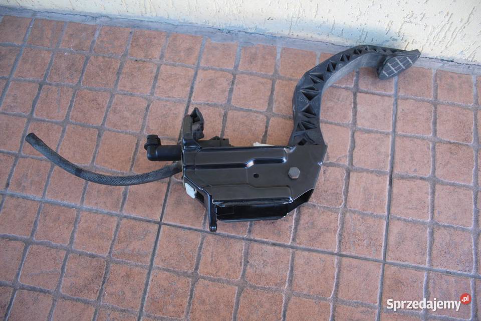 PEDAŁ SPRZĘGŁA SKODA FABIA I 12 6Q1721059M