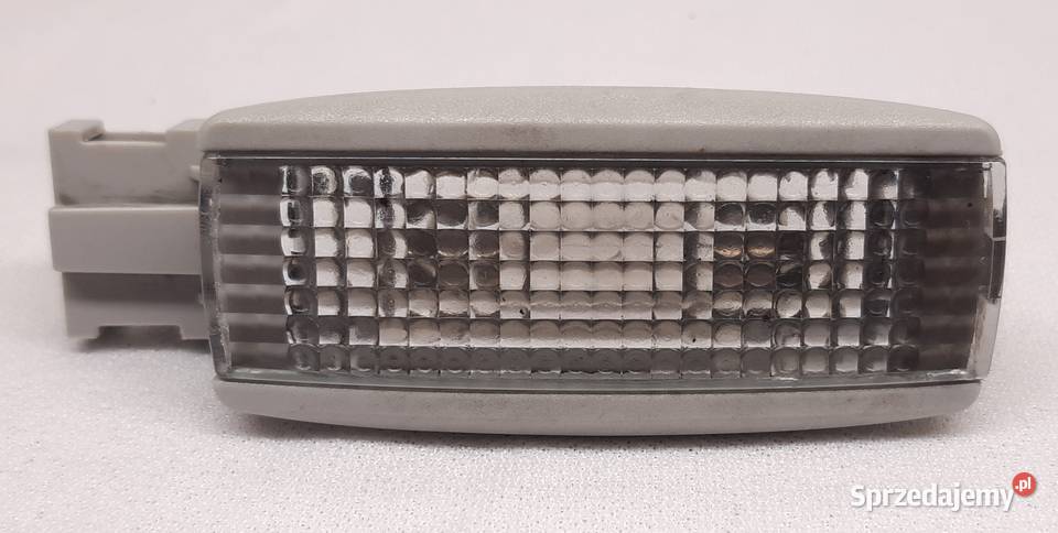 LAMPKA OŚWIETLENIE KABINY VW GOLF IV PASSAT B5 oświetlenie kabiny Wyposażenie wnętrza Mielęcin