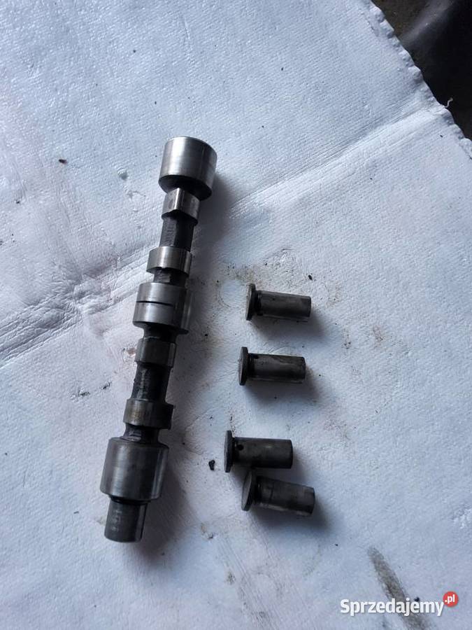 Wałek rozrządu do Ursusa C 330 C 328 Parczew