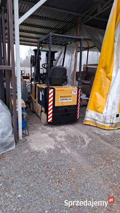 Wózek Widłowy z dodatkowych chwytakiem do beczki Caterpillar Bochnia
