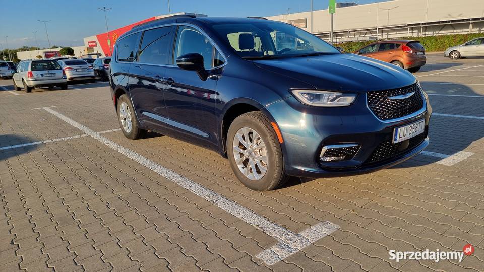 Chrysler Pacifica 36 4x4 Ciecierzyn