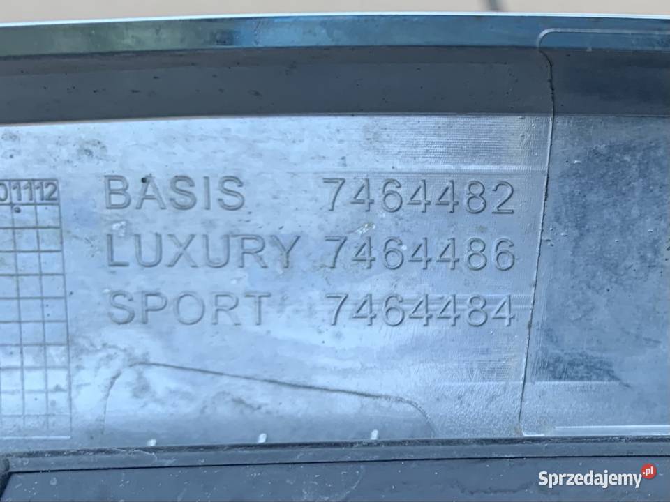 7464482 nerka grill atrapa chłodnicy Prawa bmw 2 osobowe