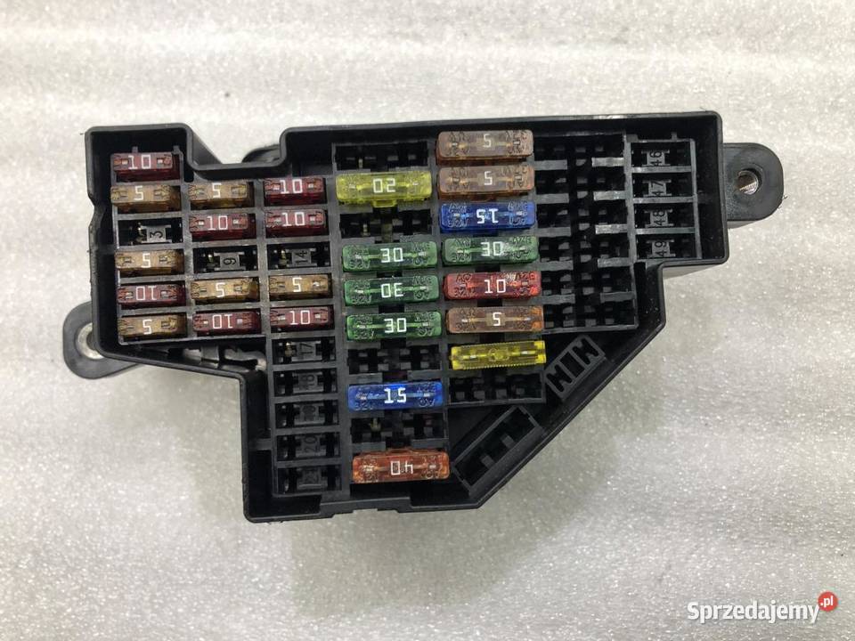 SKRZYNKA PUSZKA BEZPIENICZKÓW AUDI TT 8J 20TDI Części samochodowe